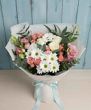 Букет цветов из:  Розы, Лизиантусы и Хризантемы в Дагомысе