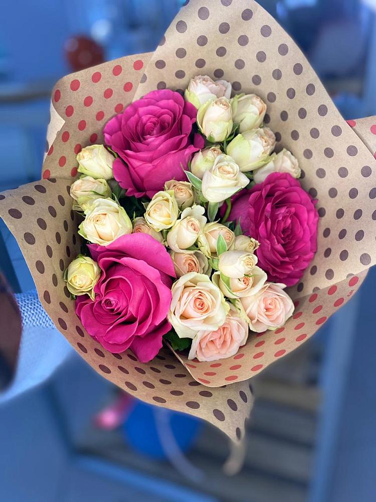 Букет цветов из: Розы в Дагомысе