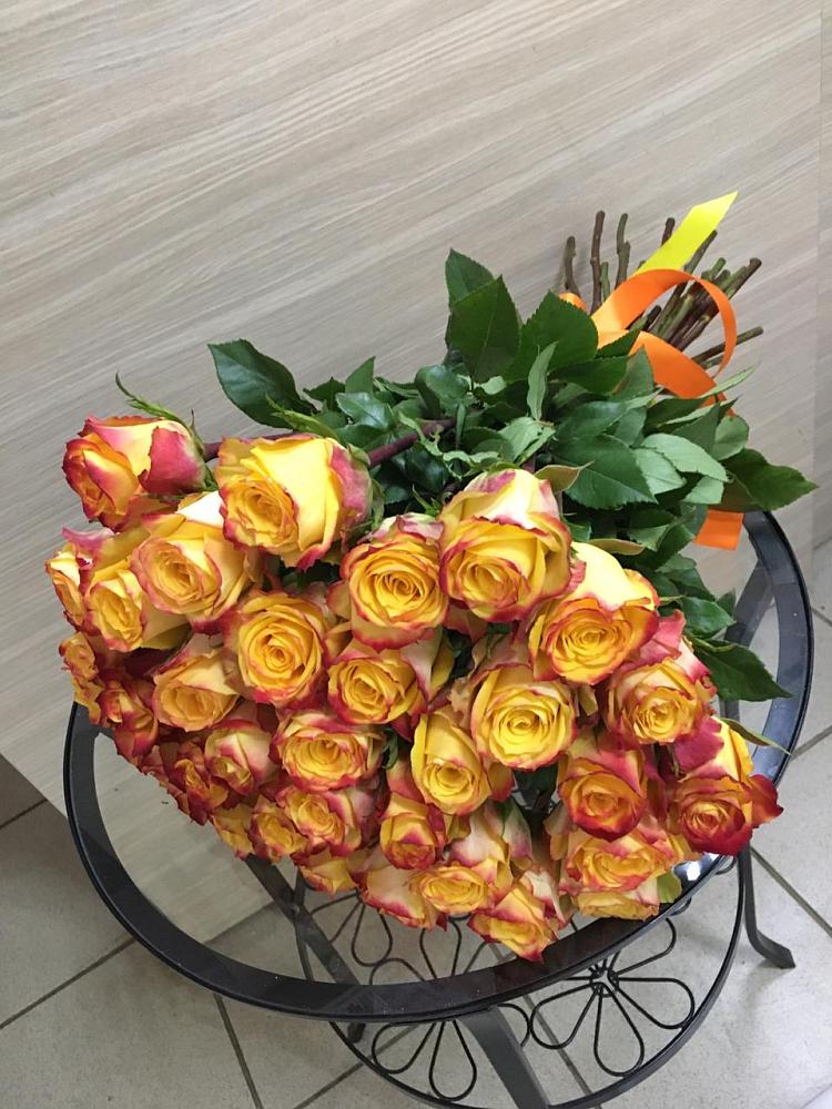 Букет Желтые розы в Дагомысе