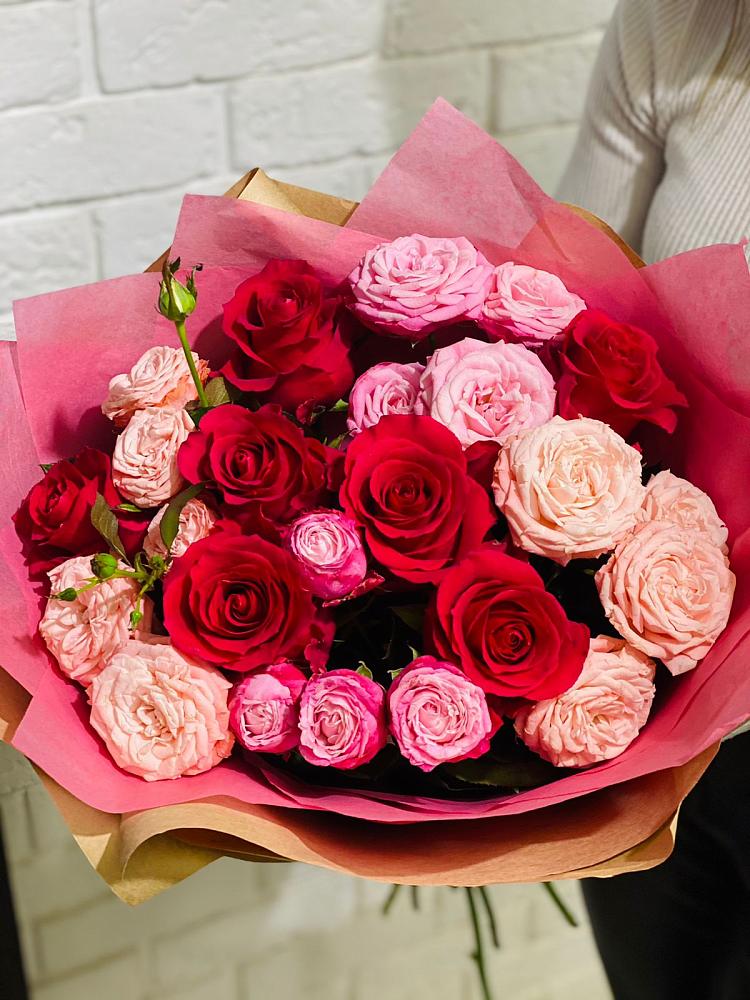 Букет цветов из: Розы в Дагомысе