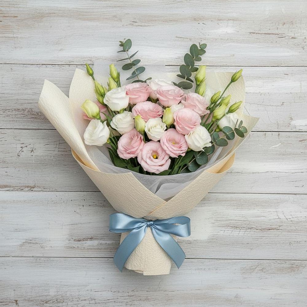 Букет цветов из: Лизиантусы в Дагомысе